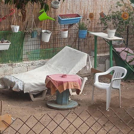 Το Μικρό Σπίτι Στη Φάρμα! Appartement Acharnes Buitenkant foto
